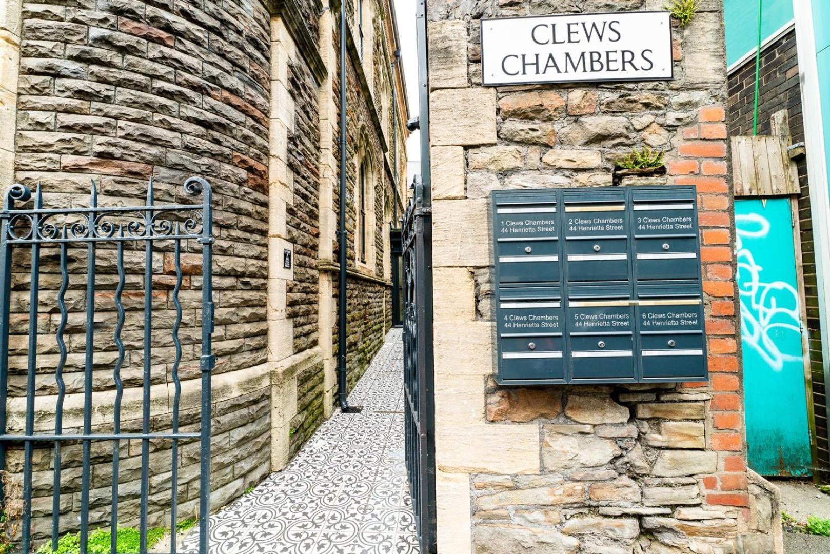 Free Parking | Smart Tv | 4 Guests Apartment Swansea Room photo
